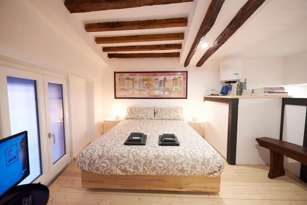 Loft Portici In Bologna City Exterior photo